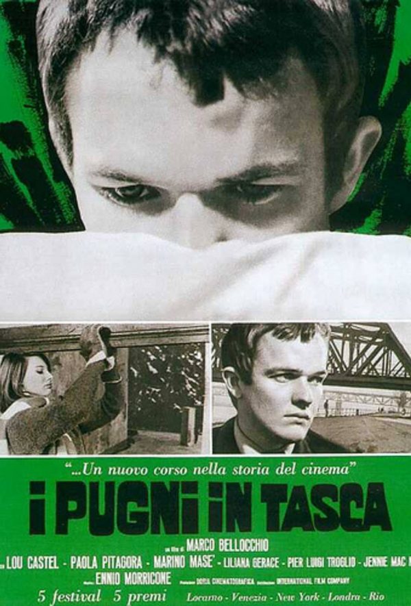 I PUGNI IN TASCA